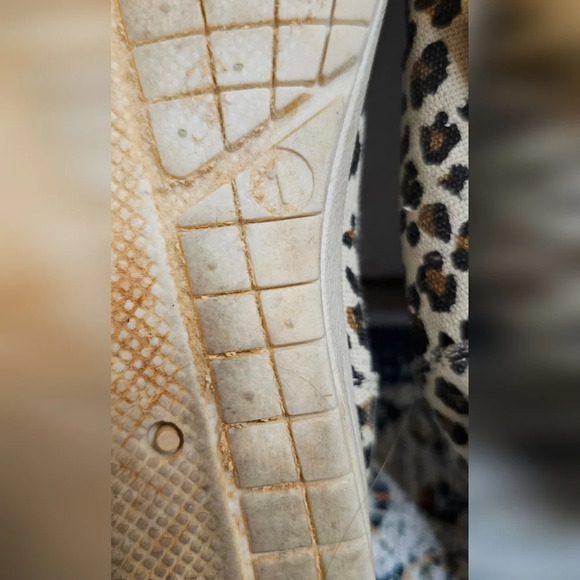 Gigil Cheetah Girls Moccasins Slip On, Size 1 - Picture 6 of 10